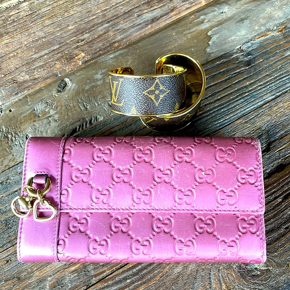 Gucci Ophidia Guccissma‎ metallic raspberry long wallet w/COA